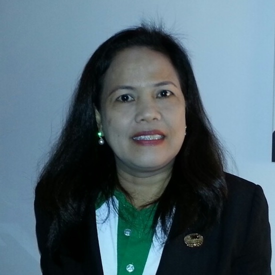 Evelyn Bacatano, Housewife